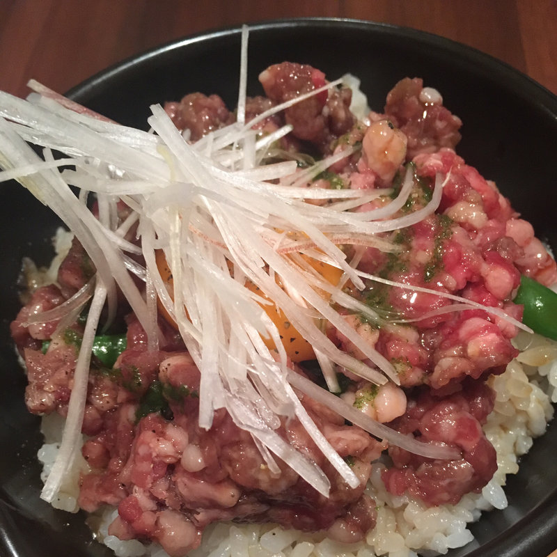 タルタル丼(ビストロオーズ)