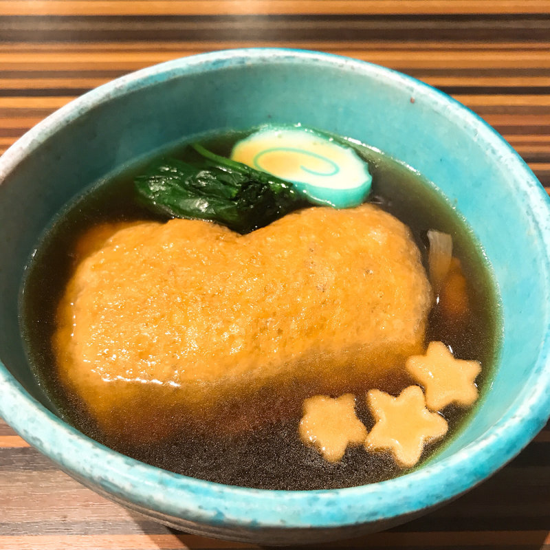 ミシュランお断り！三つ星！あごだし！池袋きつねうどん(さーどぷれいす 和ビストロほたる)