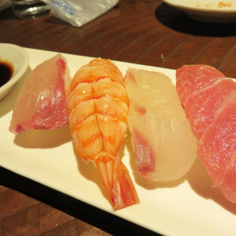 おまかせ寿司4貫(たぐせん)