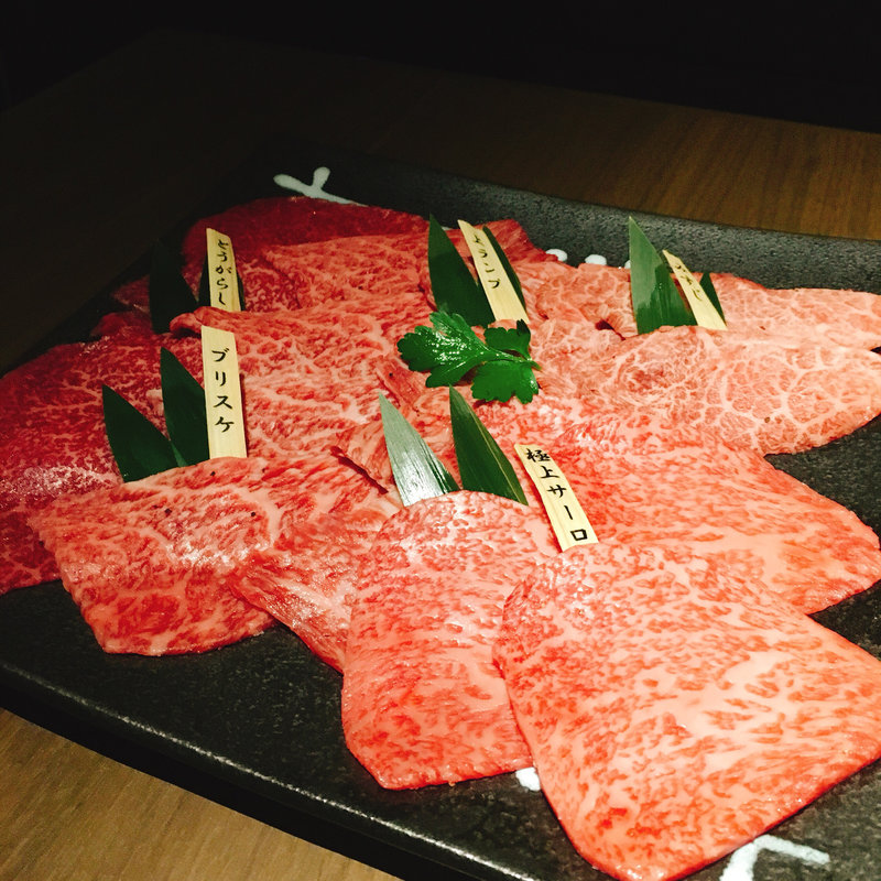 5種盛り(にく蔵 （ニクゾウ）)