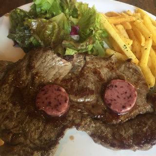 Bavette steak with redwine butter and pommes frites(ローダーデール)