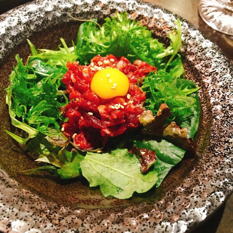 馬ヒレユッケ(和酒和食 恵比寿 黒帯)