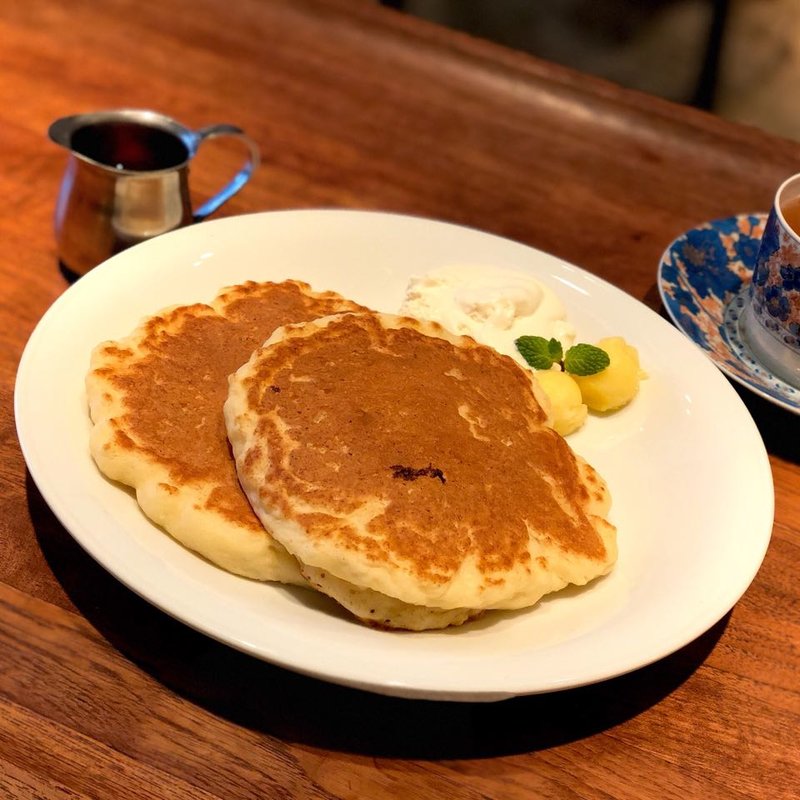 オーガニックパンケーキ 塩バターを添えて(THE A.I.R BUILDING)