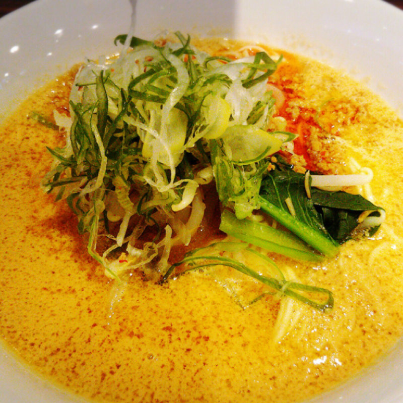 坦々麺(ハカタ オノ)