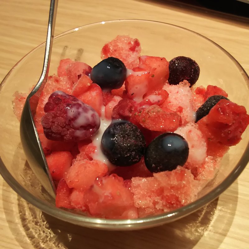 ベリーのグラニテ(しゃぶしゃぶ温野菜 ミューザ川崎店)