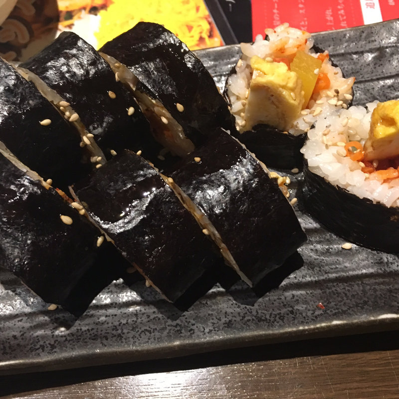 キムパ（韓国風海苔巻き）(まだん 鶴橋店 )