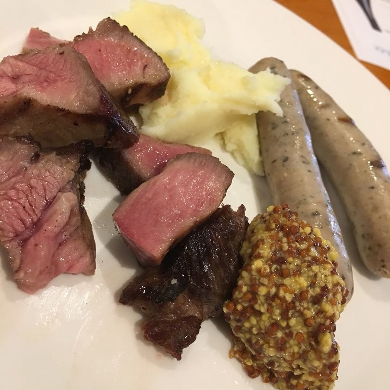 牛タンとドイツソーセージのグリル(GRILL KING （グリルキング）)