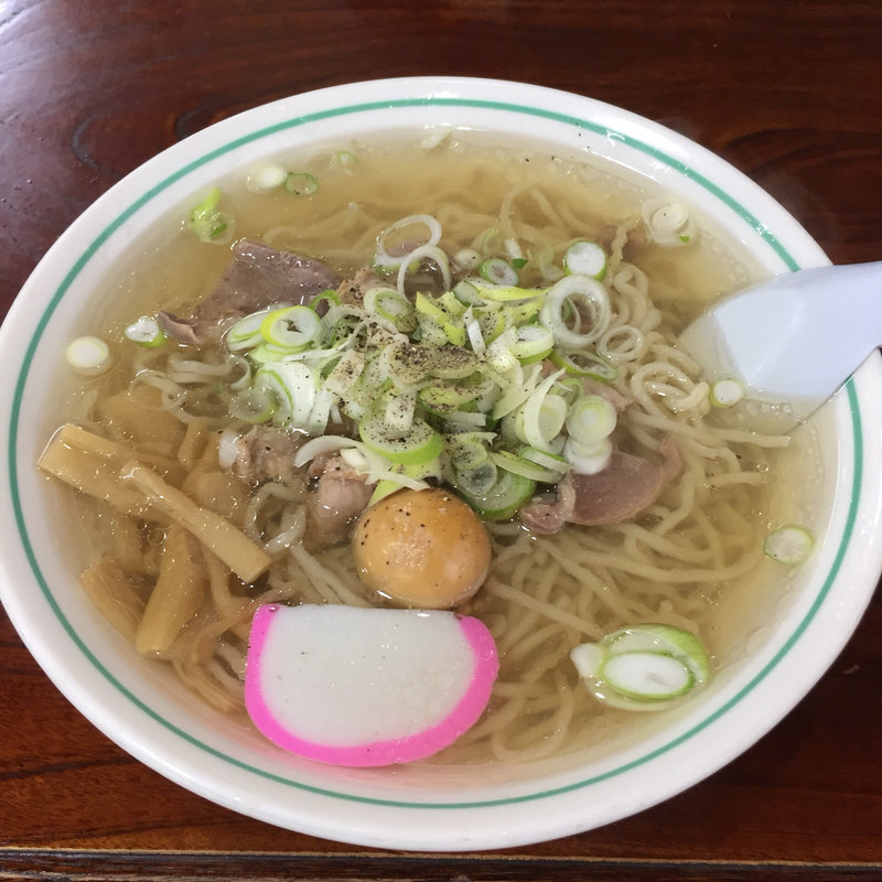 塩鳥もつラーメン(餃子園 )
