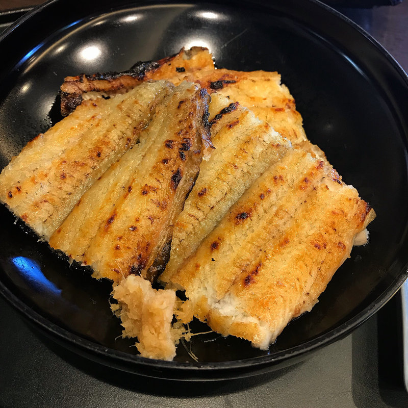 鰻白焼き定食(うなぎ処かとう)