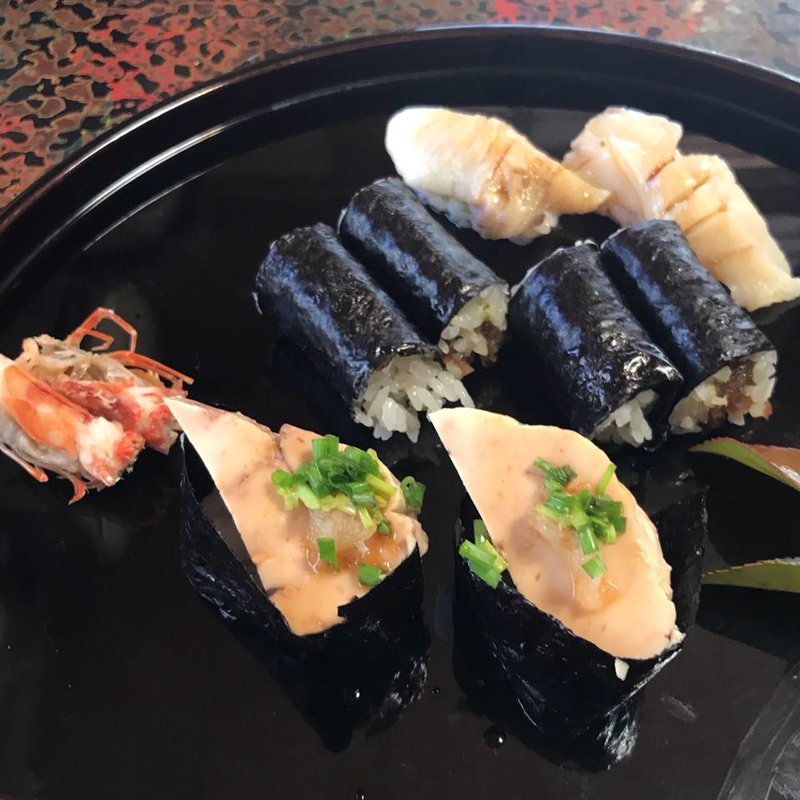 あん肝と本ミル貝(陸女鮨 )