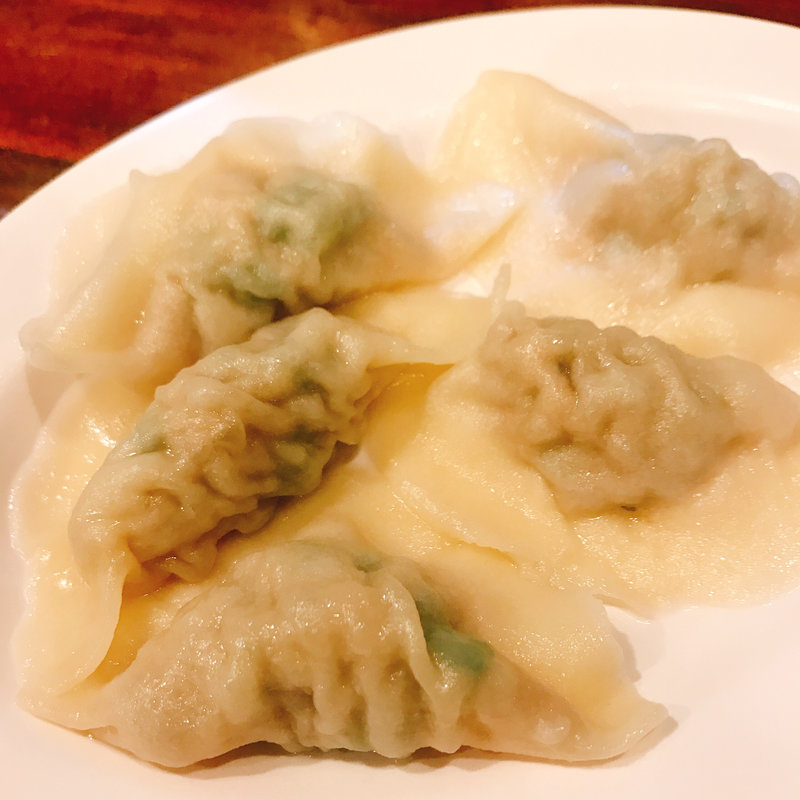 パクチー水餃子(老李 思案橋店 李軒)