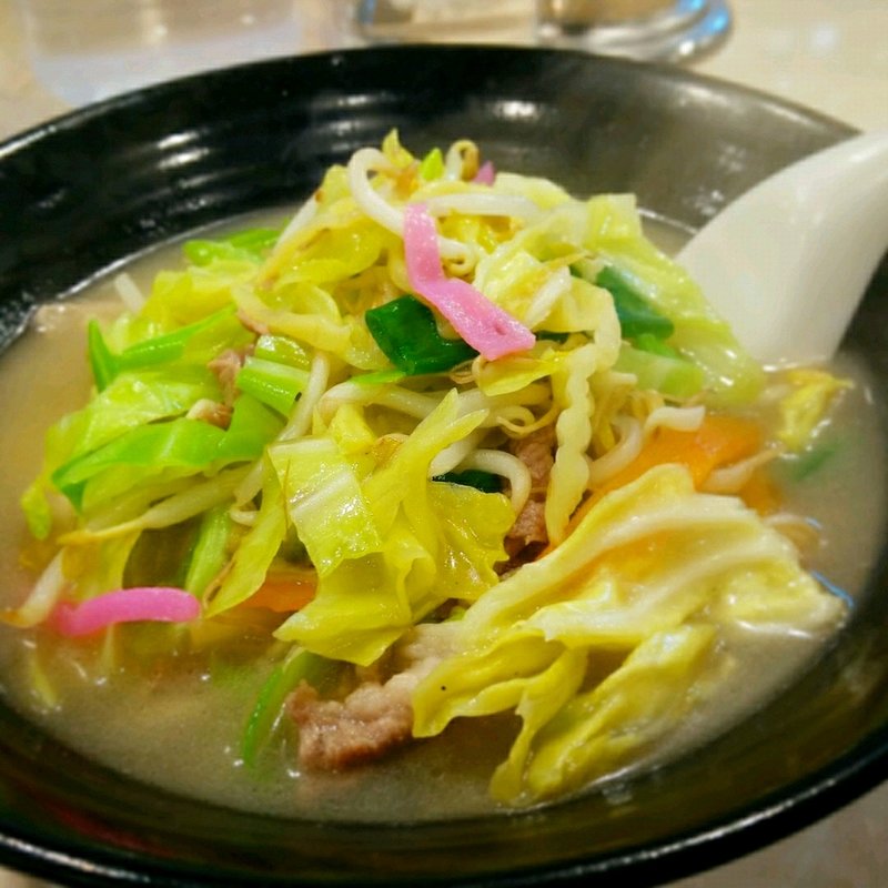 ちゃんぽん(博多川端どさんこ 博多デイトス店)