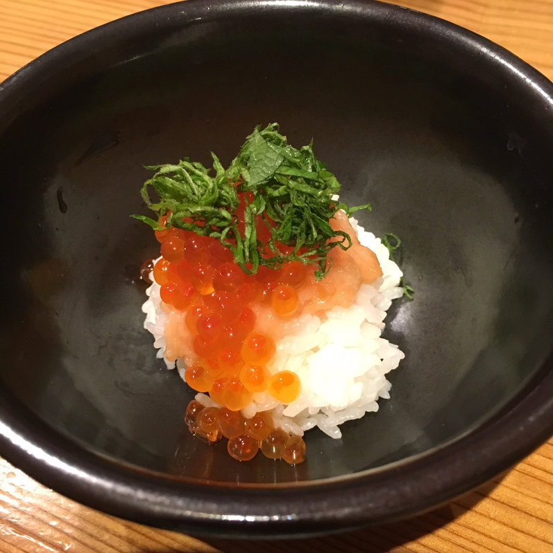 ちょこっと鮭トロいくらごはん(博多もつ鍋やまや JR三ノ宮店)