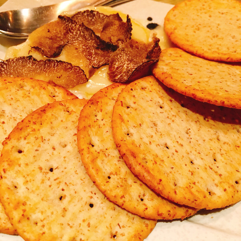 まるごとカマンベールチーズとトリュフ(十番右京 恵比寿店)