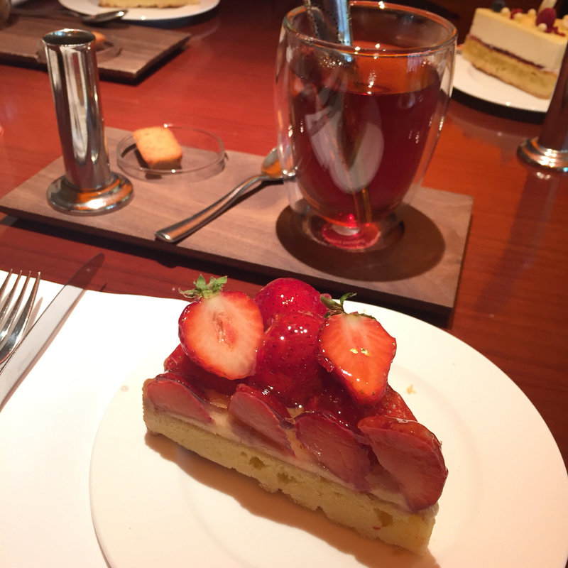 ケーキセット あまおういちごタルト(ピエール)