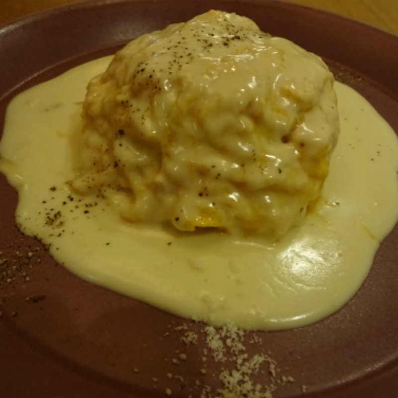 オリジナルチーズソースのふわとろオムライス(Say Cheese！ Cafe ルミネ横浜店)