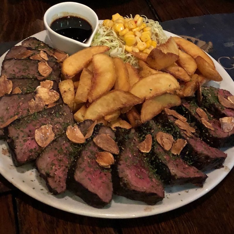 牛肩ロースステーキ 675g(アンティシェンエ （an tigh seinnse）)