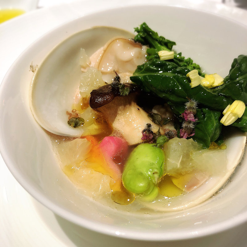 地蛤のフランとその出汁のソース ブンタン（文旦）のアクセントで(代官山ASO チェレステ 二子玉川店)