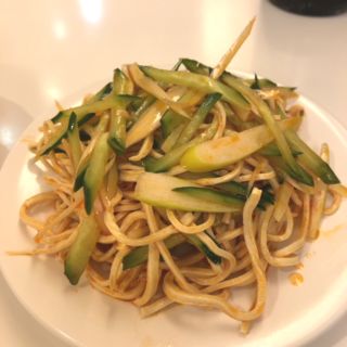 豆腐の辛子和え(台湾無骨香脆鶏柳)