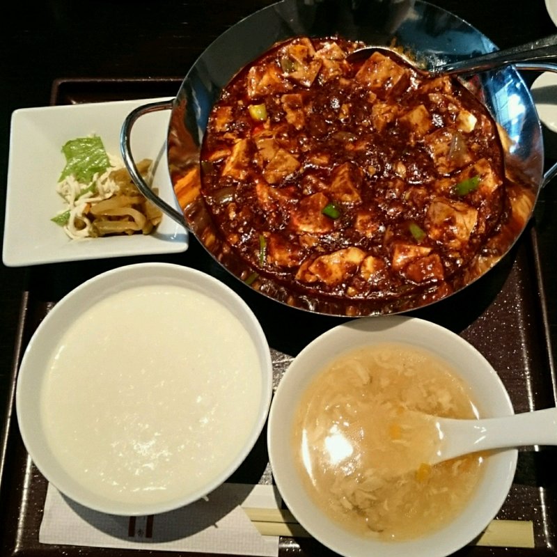 重慶式麻婆豆腐（辛口）(過門香 丸の内トラストタワー店)