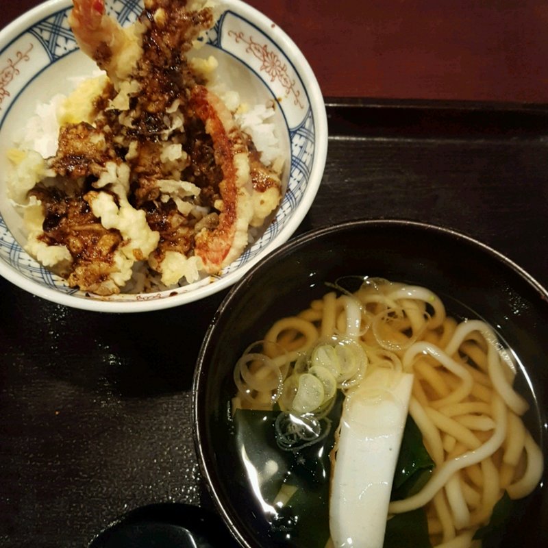 天丼とハーフうどん(松前藩 （まつまえはん）)