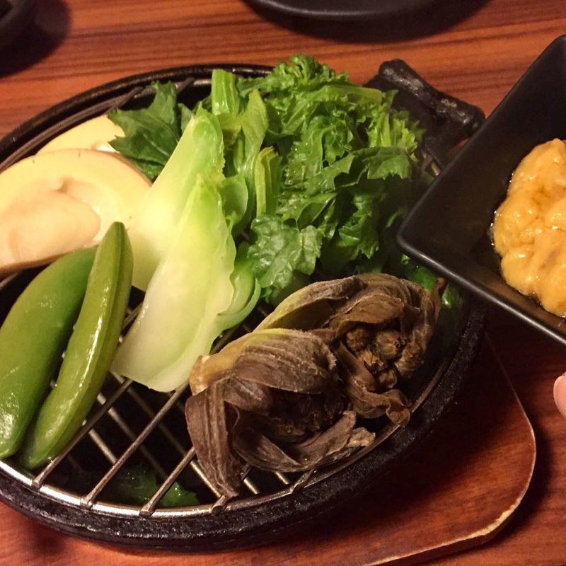 蒸し春野菜 酒盗ソース(居酒屋とみ千早店)