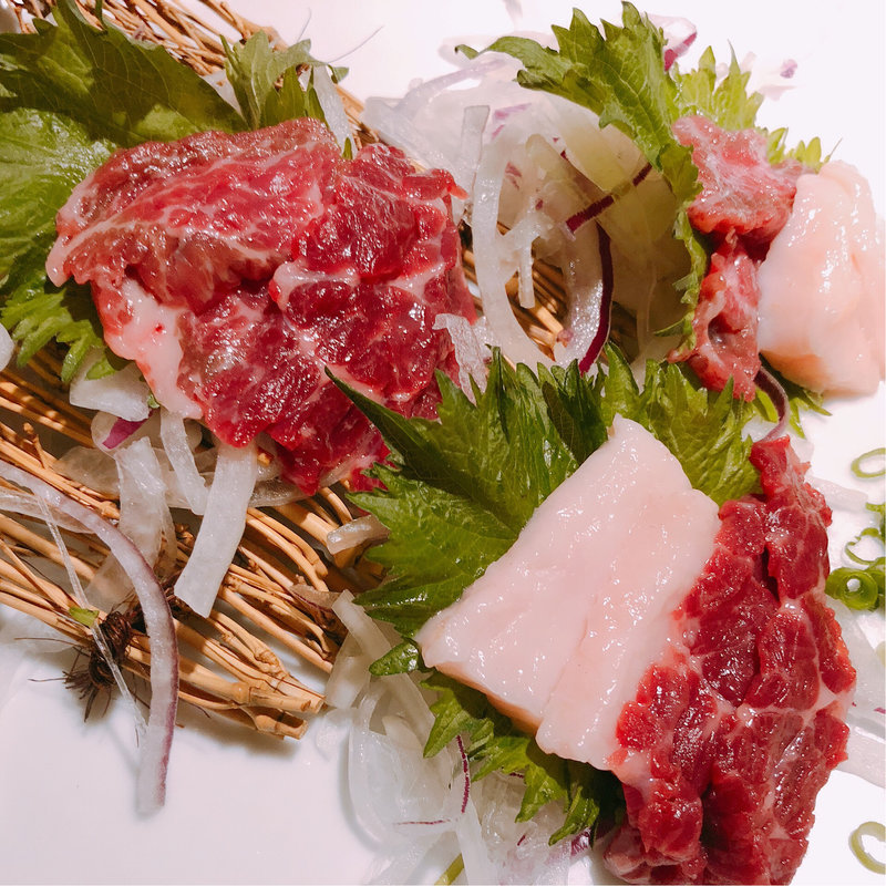 馬刺し三点盛り(博多うまかもん  ぶあいそ 南3条店)