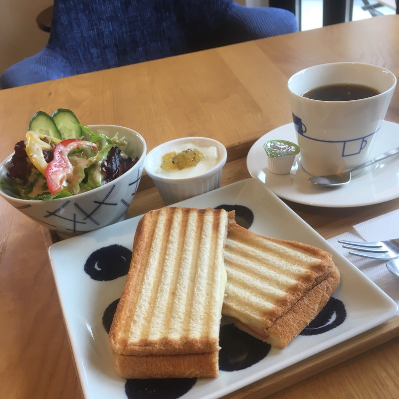 モーニング(カフェ ド シャモニ)