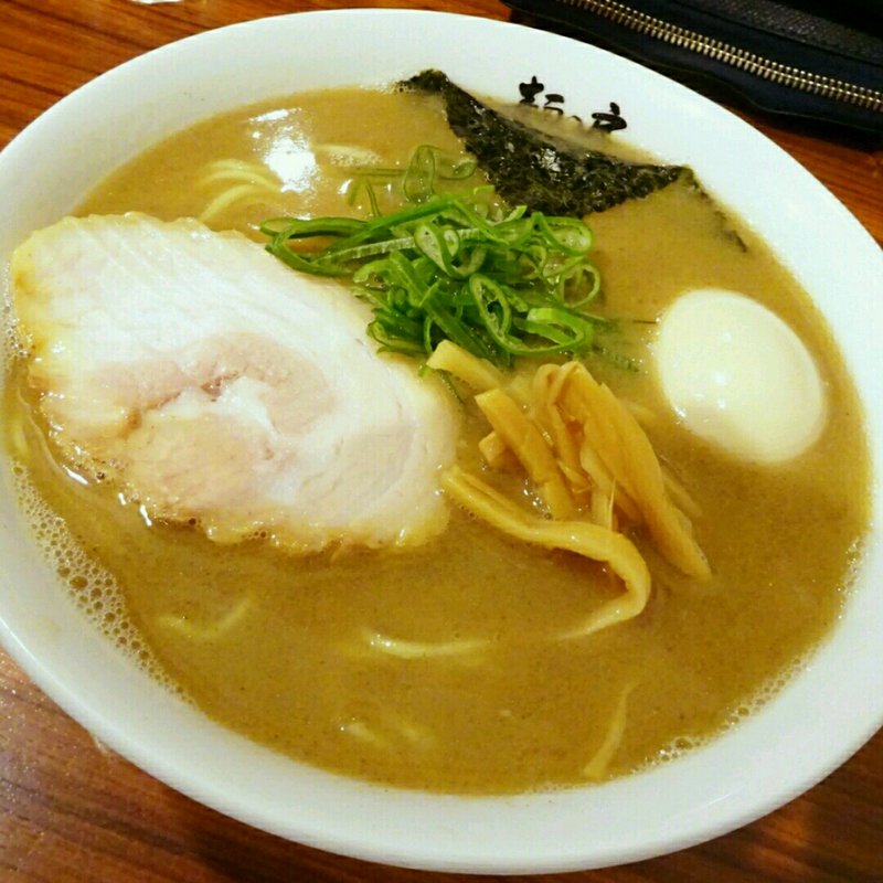 ニボとん(麺の房 味わい亭 （めんのぼう あじわいてい）)