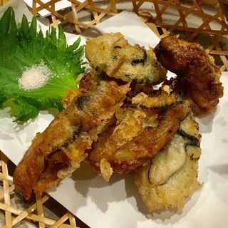 牡蠣の天ぷら(粗酒粗餐　田なべ )