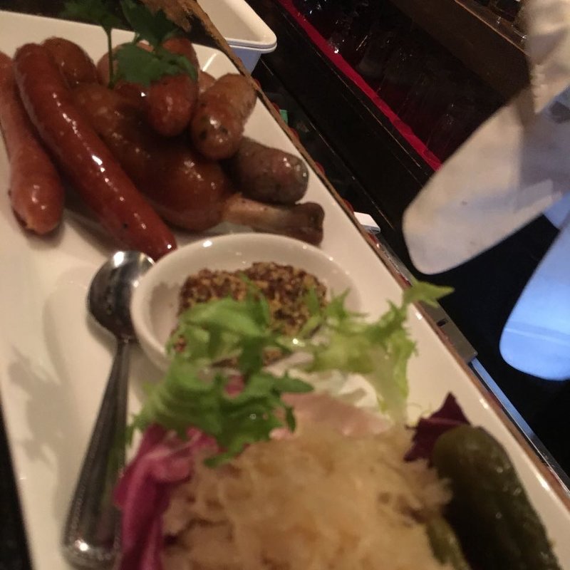 ソーセージ盛り(B・B13BAR （ビー・ビー サーティーン バー）)