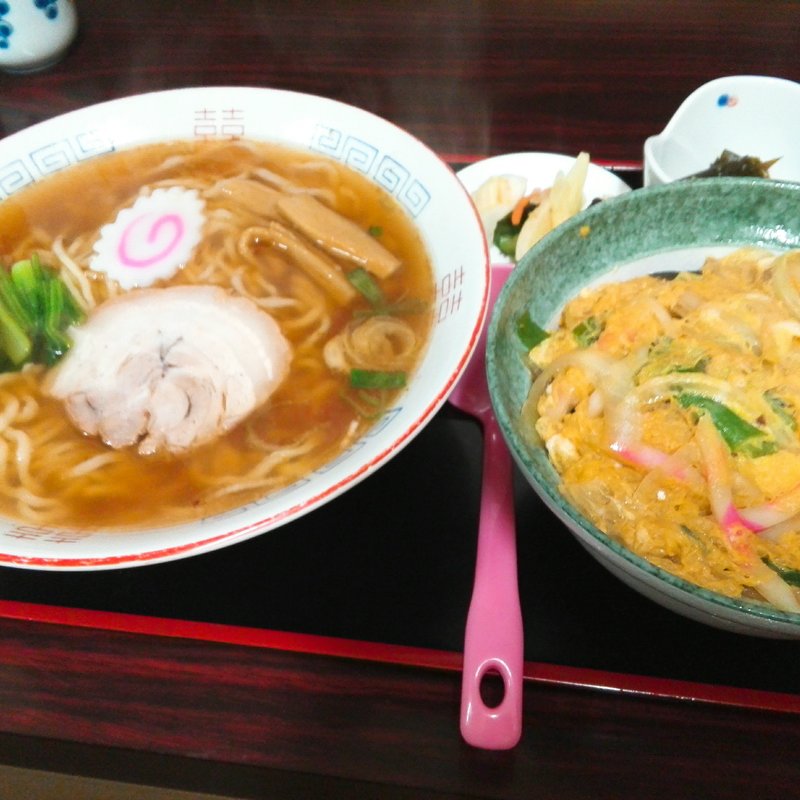 ラーメンと玉子丼(やまね食堂 )