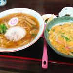 ラーメンと玉子丼