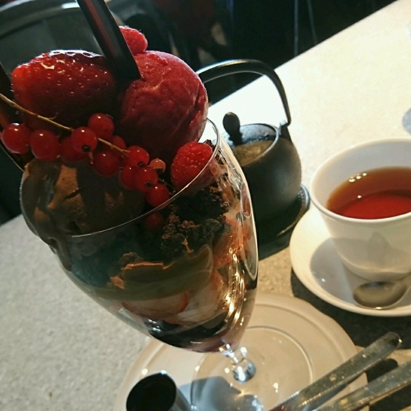 ビジューショコラ(PATISSERIE ASAKO IWAYANAGI)