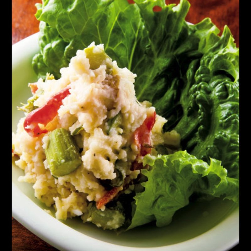 春のポテトサラダ(ホップデュベル)