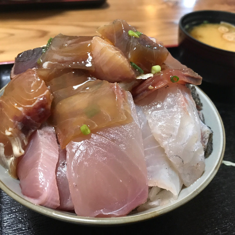 勝手丼(西端夢浪漫 （サイハテユメロマン）)