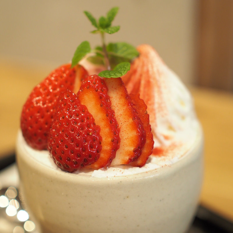 イチゴnonパフェ(CAFE ANNON カフェアンノン なんば)