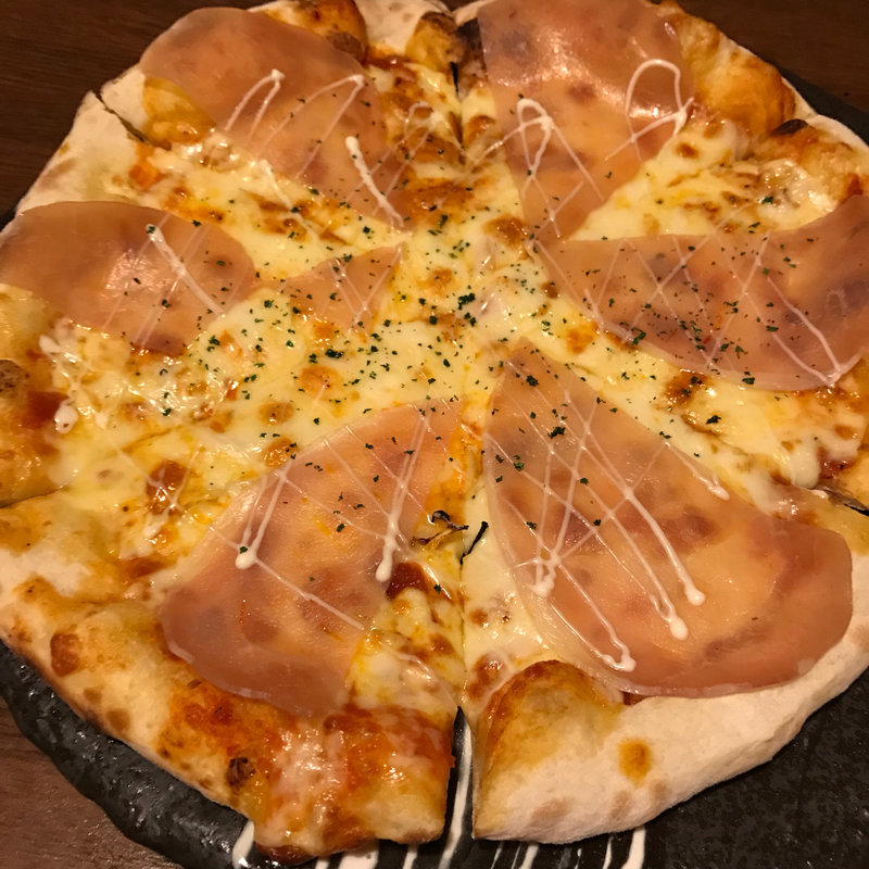 生ハムピザ(居酒屋夕楽亭 )
