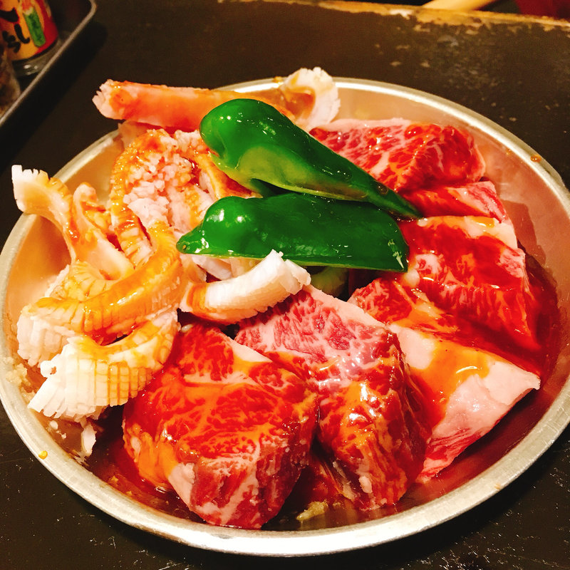 ハラミとウルテ(大衆ホルモン焼肉 順)