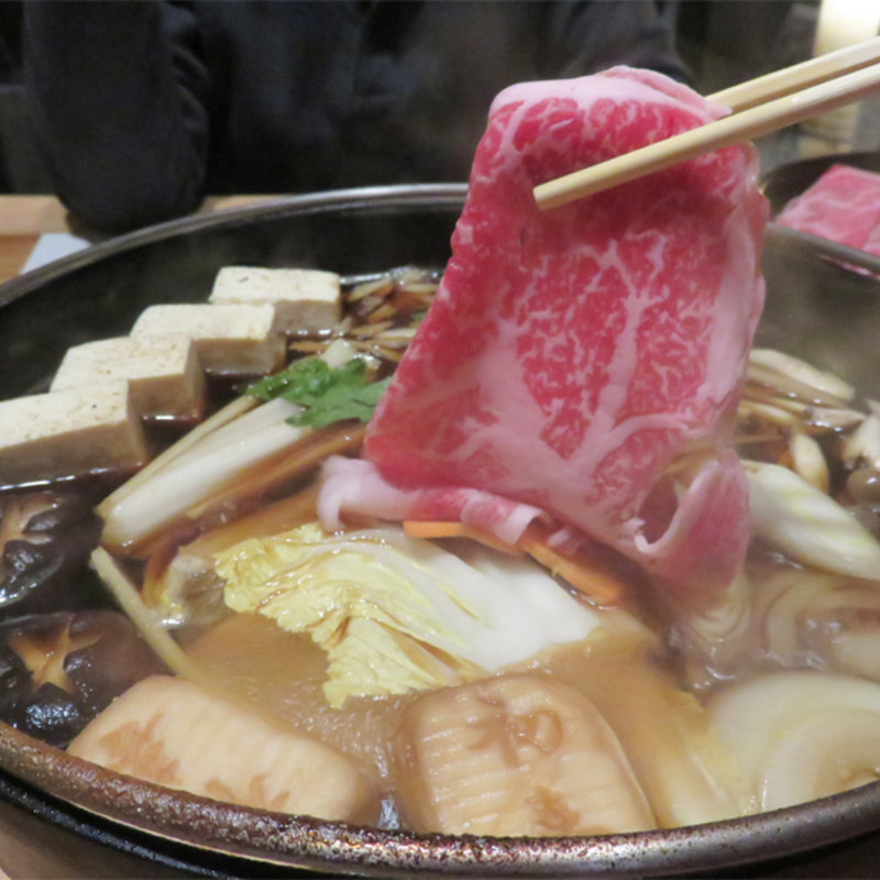 霜降り黒毛和牛コース すき鍋(西新初喜 姪浜駅南店（しゃぶしゃぶ･すき鍋専門店）)