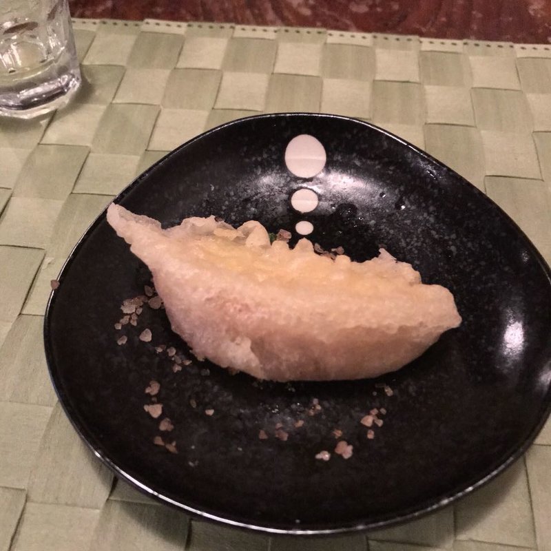 りんご、天ぷら(Red wood Inn （レッドウッド イン）)