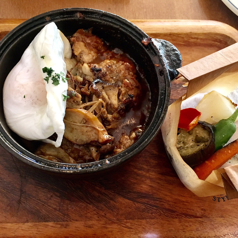 グツグツ煮込みハンバーグ(nakameguro SLOW TABLE)