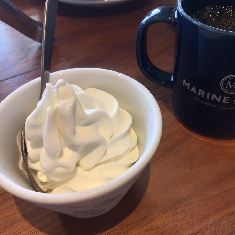 佐島プレミアムソフトクリーム(MARINE & FARM)