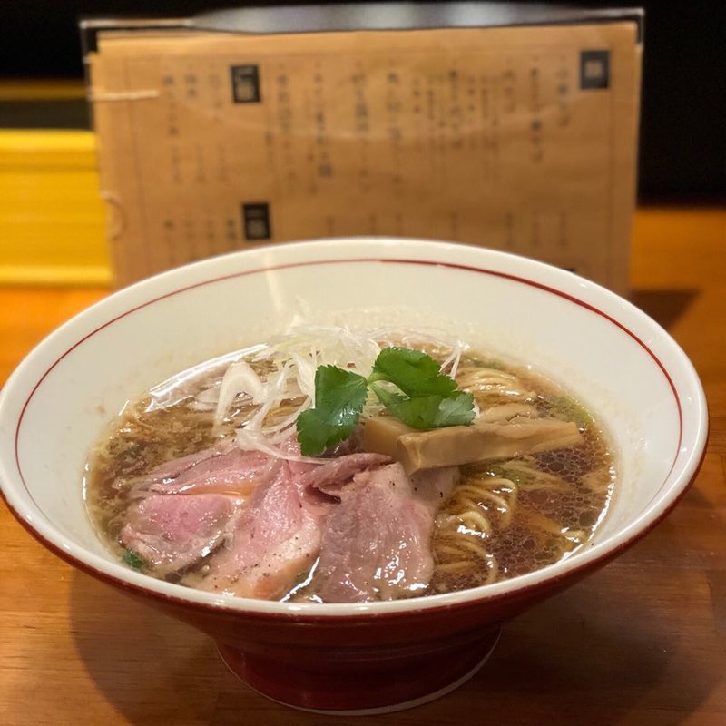 鴨脂の中華そば(醤油と貝と麺 そして人と夢 )