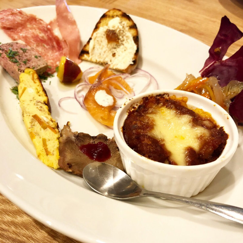 前菜(ラピンタイカ)