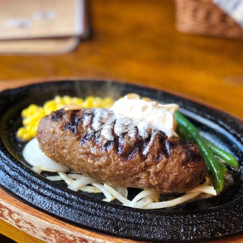 ハンバーグ(ミートダイニング ゴッサム)