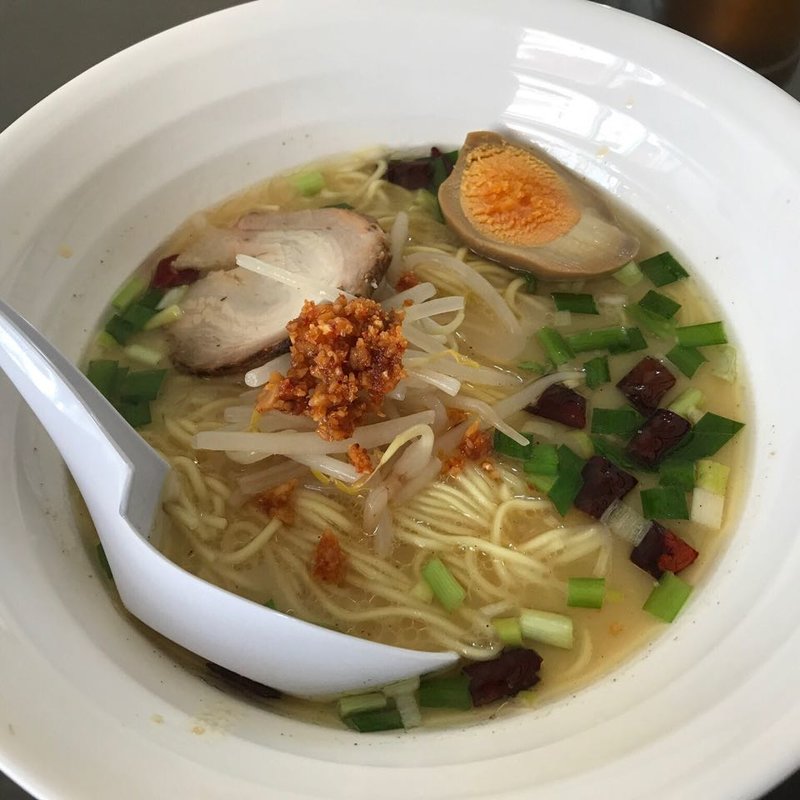 豚骨ラーメン(中華料理 順興閣)