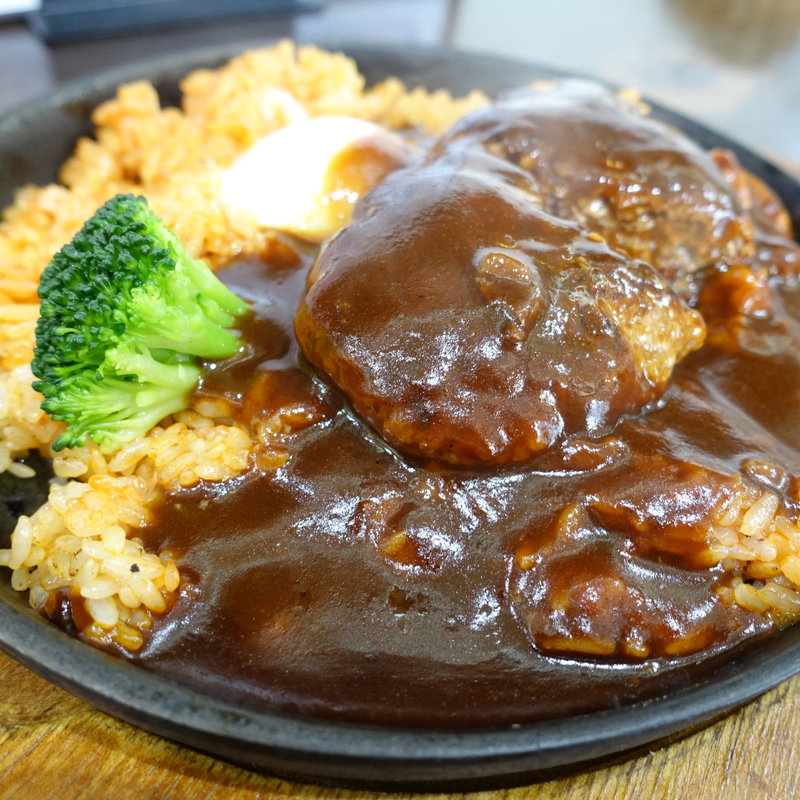 ロコモコプレートランチ(洋食とステーキ 健)