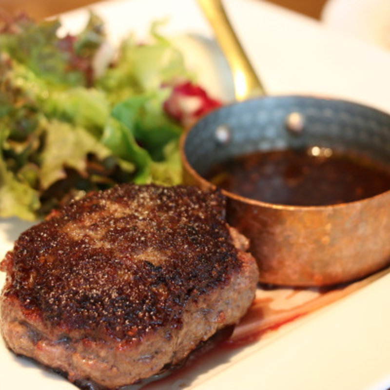 100本のグリルハンバーグ フルサイズ(100本のスプーン FUTAKOTAMAGAWA)