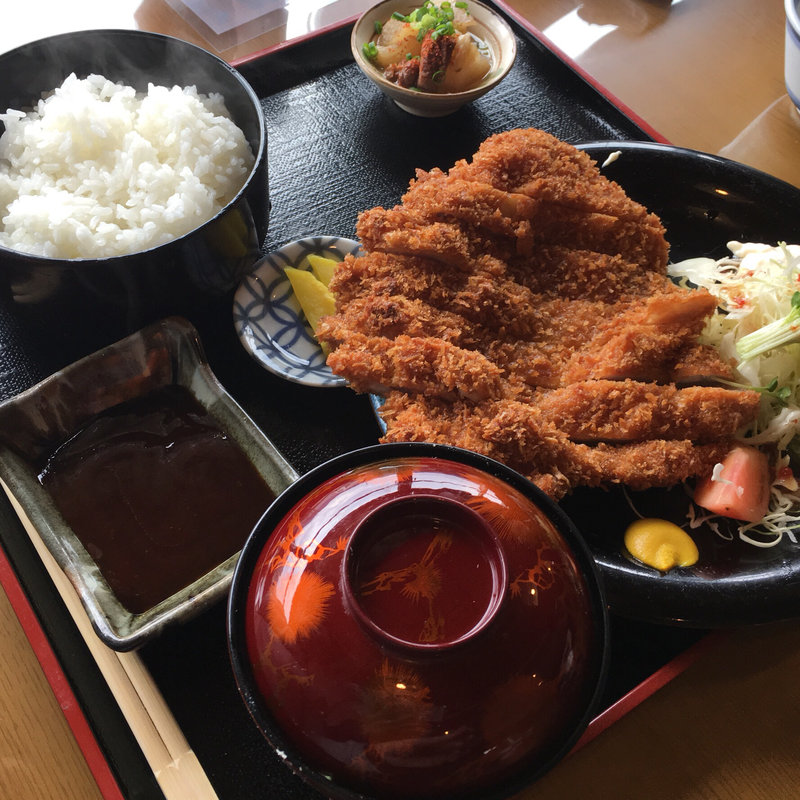 チキンカツ定食(魚国（うおくに）)